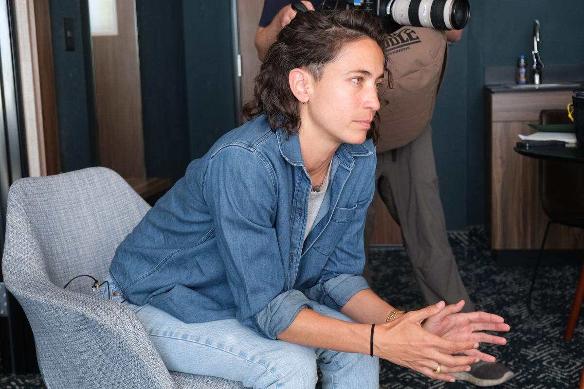 Journalist Paola Ramos, granddaughter of Carlos Alberto Montaner, filmed intimate family moments from Montaner’s last months, which will be part of the documentary that will accompany the film.