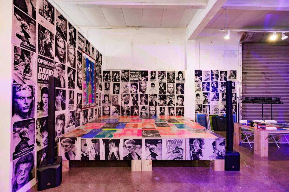 Tomas Vu chose to work with Locust Projects in order to make sure “Blackstar” could function as a participatory artwork: “You can do whatever you want with it. You can occupy it, take it over.”