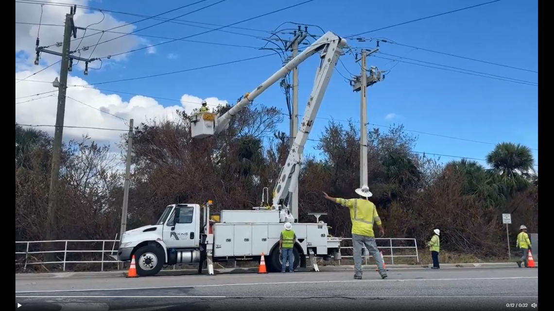 Florida Power & Light has reached a settlement with several groups on its propose rate hikes. 
