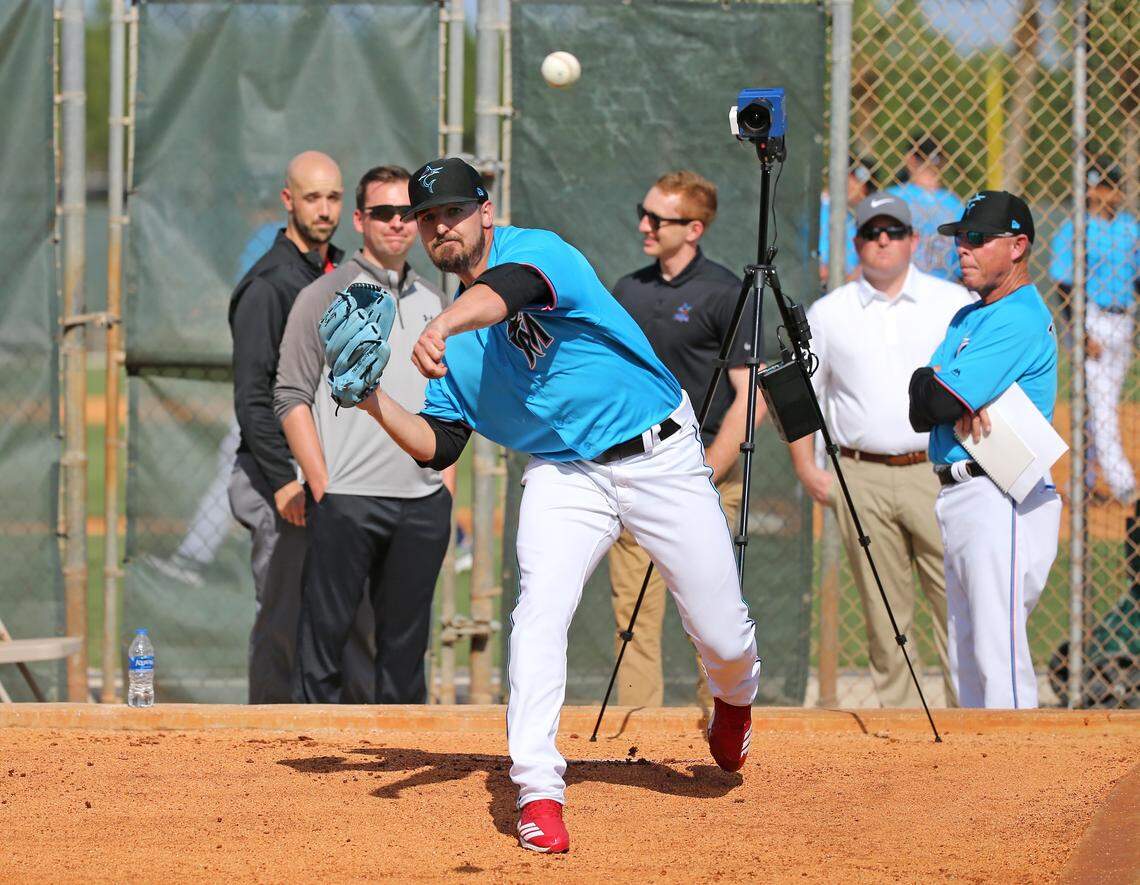 Miami Marlins pitcher Caleb Smith (31) pitches during the first full-squad spring training workout on Monday, February 18, 2019 in Jupiter, FL.