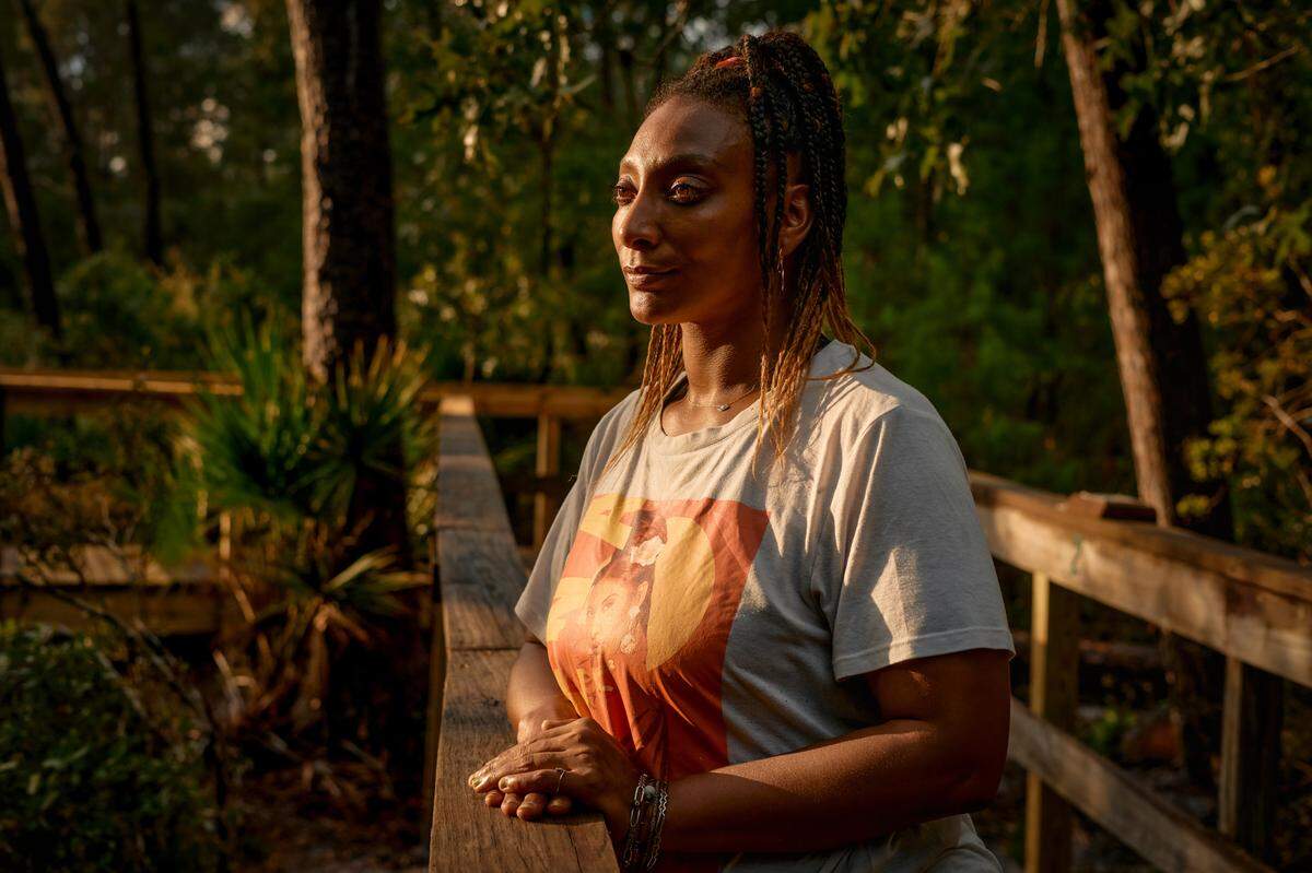 Kristina Atwood in Palm Bay, Fla. on Thursday, Sept. 19, 2024. After Atwood lit incense in her bedroom at Genesis House in Melbourne, Fla., one night in June 2021, she was told to wake her two children and leave immediately, she said. The home’s director, Kristen Snyder, said employees had warned Ms. Atwood that fire of any kind was not allowed. Ms. Atwood said she did not recall any warnings.“I had nowhere else to go,” she said.(Photo by Scott McIntyre for The New York Times)