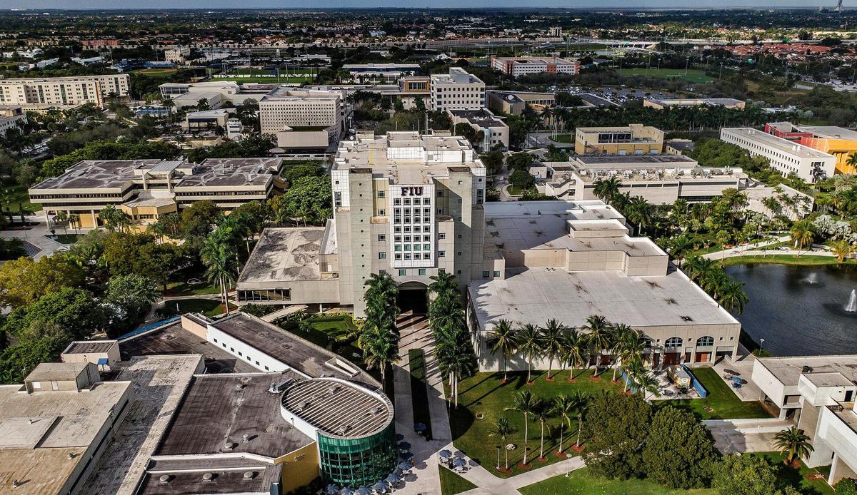 View of the Florida International University Steven and Dorothea Green Library building, at the Modesto A. Maidique Campus in Miami on Tuesday, Dec. 14, 2021.