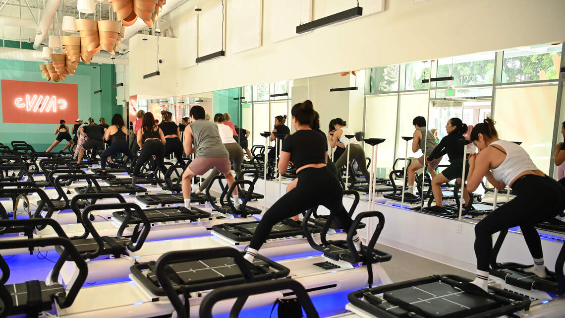 Lagree vs. Pilates Explained: The Key Differences You Should Know Before Booking a Studio Class