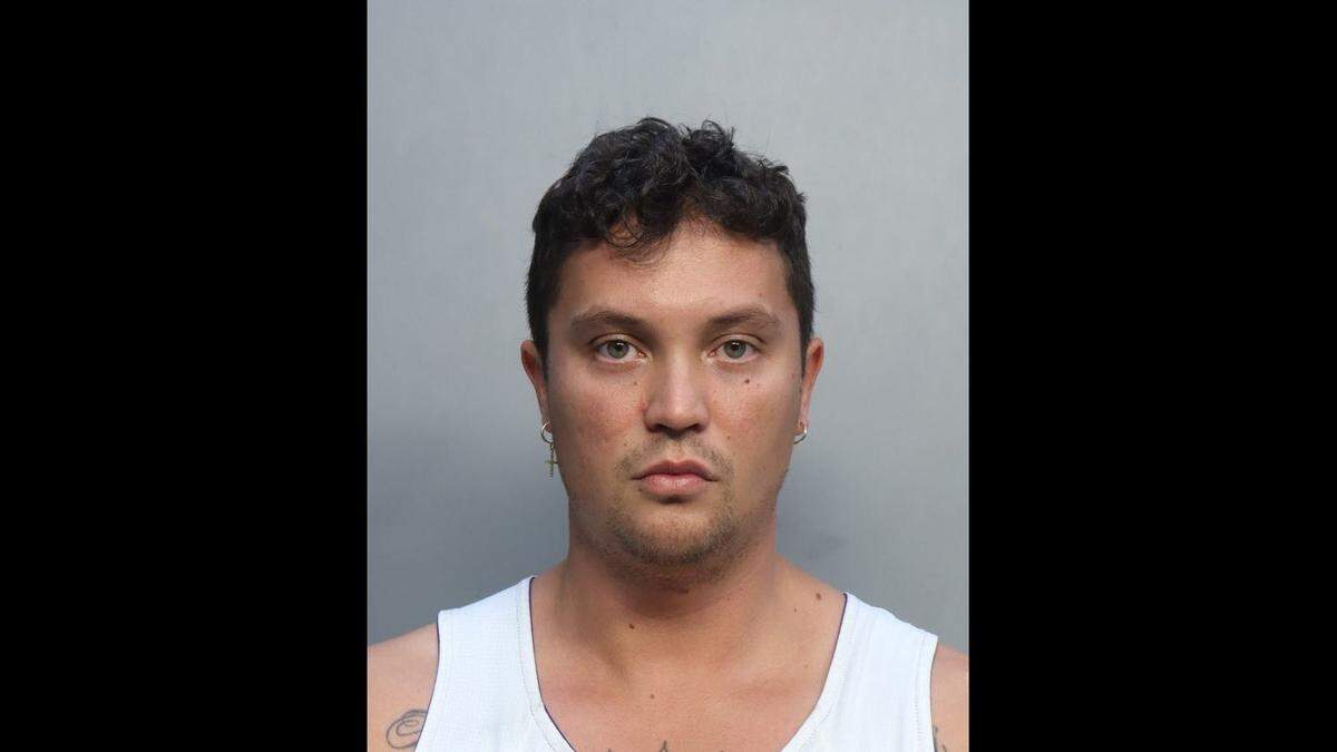 Leonardo Venegas, 32, is accused of trying to abduct a 6-year-old girl from a Little Haiti apartment complex.