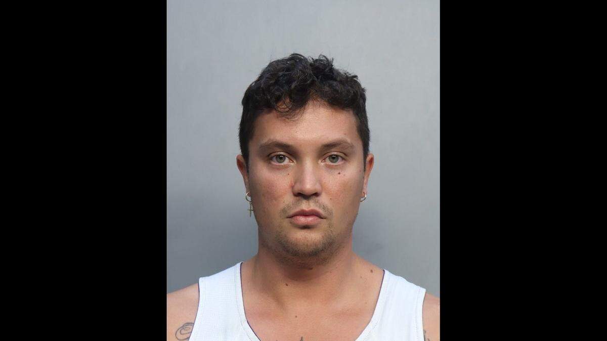 Leonardo Venegas, 32, is accused of trying to abduct a 6-year-old girl from a Little Haiti apartment complex.