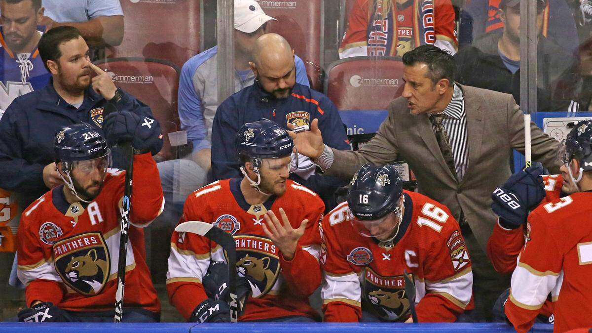 Florida Panthers head coach Bob Boughner gives instructions to his team during the first period of an NHL regular season hockey game against the New York Islanders at the BB&T Center on Thursday, April 4, 2019 in Sunrise.