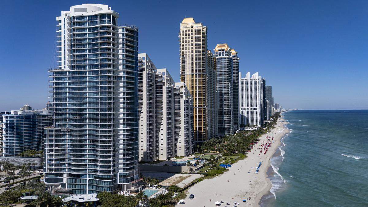 South Florida’s condo market continues to face uncertainty heading into the new year.