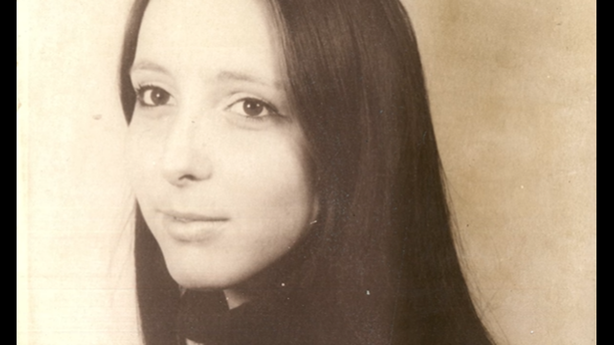 Investigators believe Roseann Sturtz, 20, met Charles William Davis Jr. at a bar Aug. 24, 1975, and was later killed by him, Howard County police said.