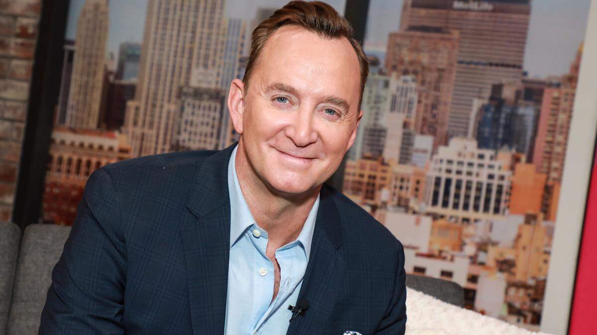 Clinton Kelly visits People TV on March 4, 2020 in New York City.