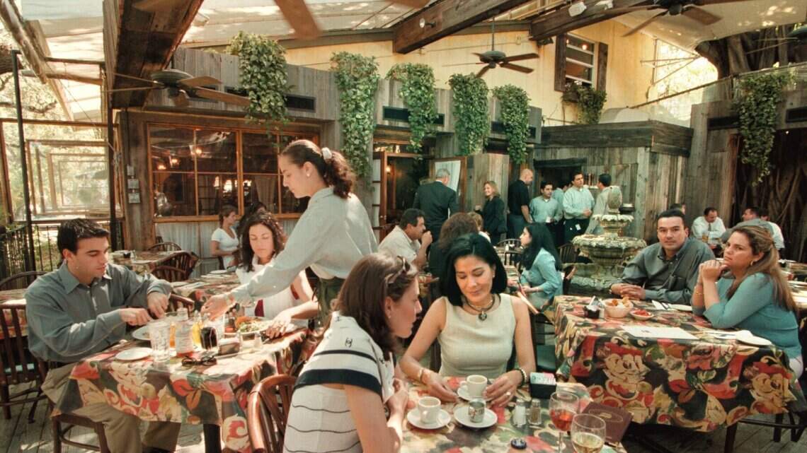 What went on inside this popular Miami cafe that’s closing for good? See for yourself