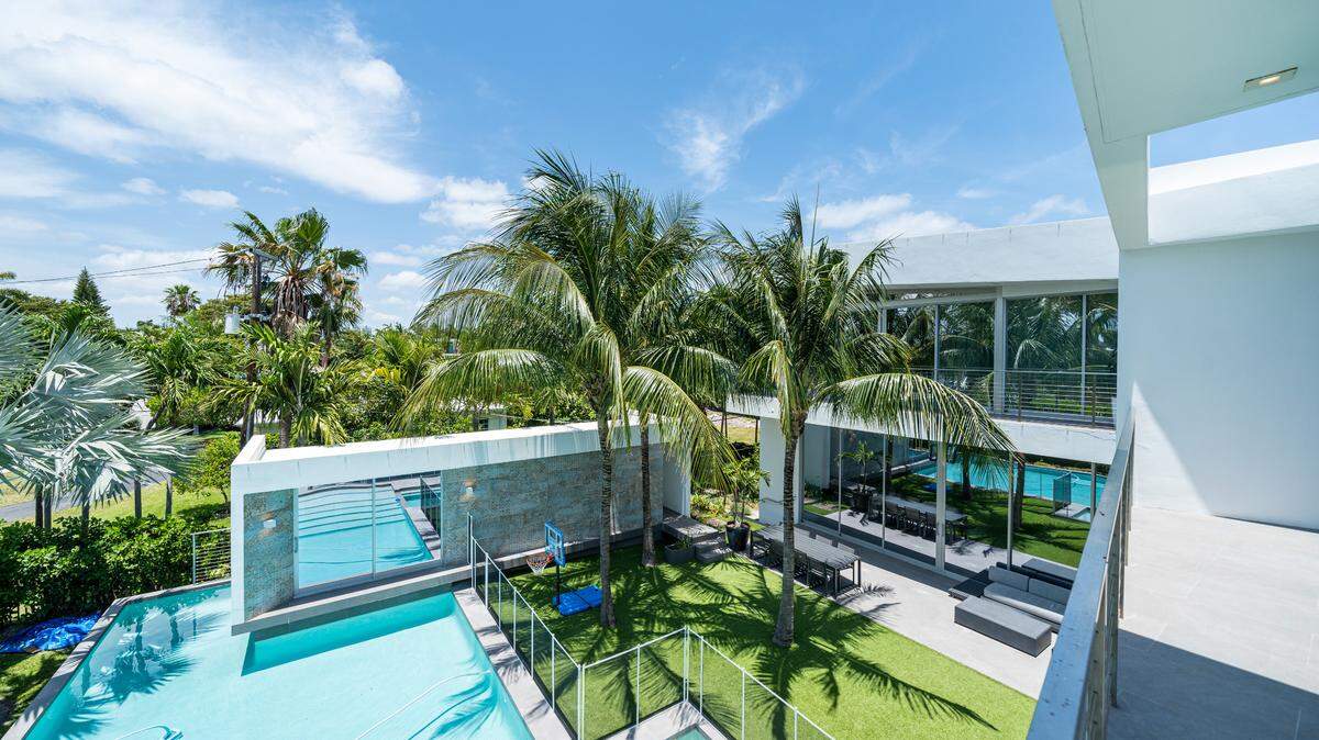 Victor Oladipo sold his Hibiscus Island mansion in Miami Beach to a Royal Caribbean executive for $9 million.
