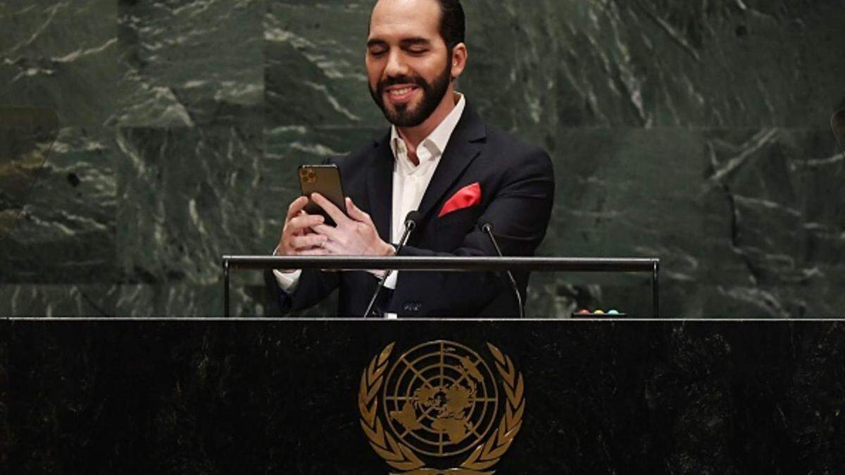 El Salvador’s President Nayib Bukele says that the Legislative Assembly has blocked his efforts to reduce crime and control the coronavirus pandemic.