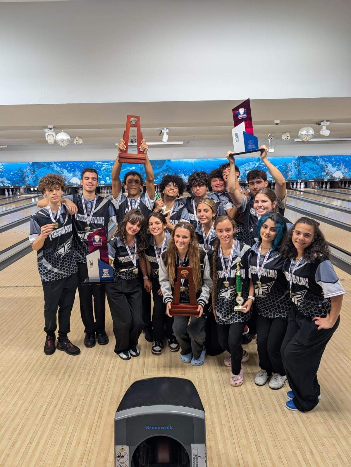 Ferguson’s boys and girls’ bowling teams swept the District 17 championships to advance to the state meet.