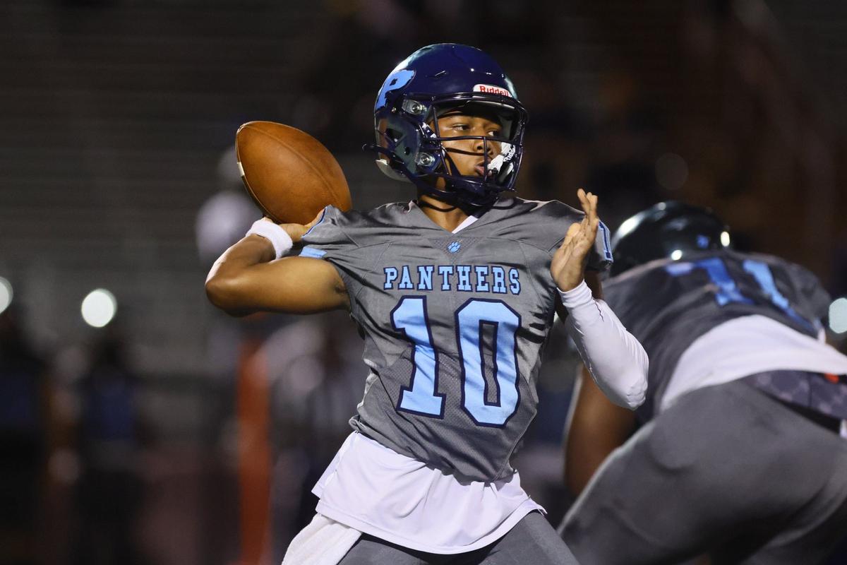 Palmetto Panthers quarterback Andre Bailey (10) throws the football against the South Dade Buccaneers during the first quarter of a high school football game at Harris Field in Homestead, Florida, Friday, October 4, 2024.