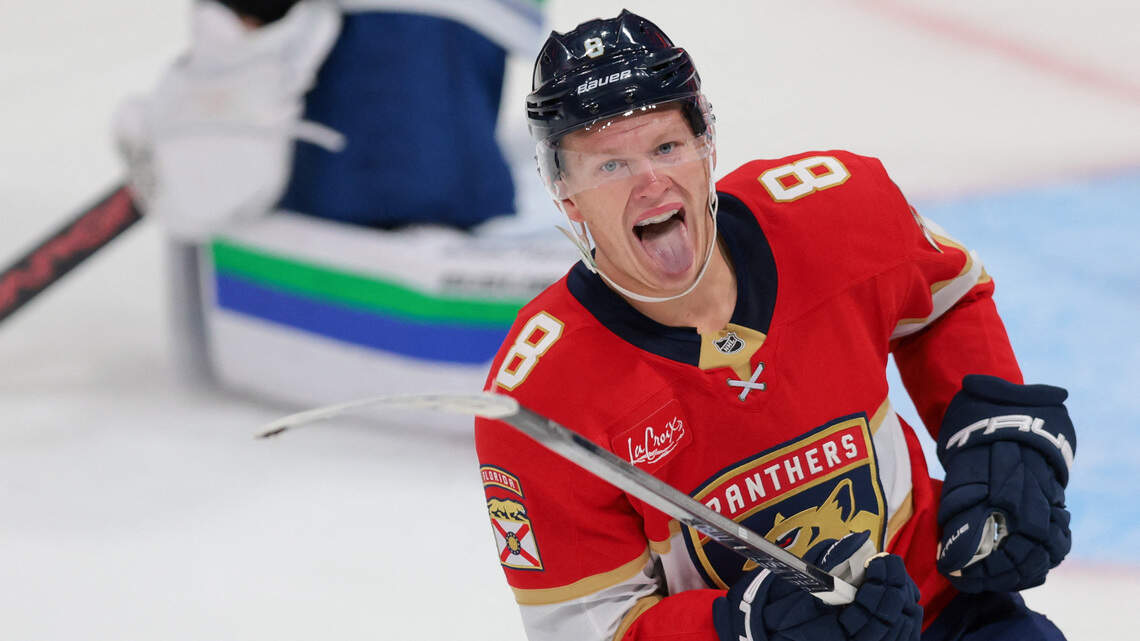 Panthers’ Brady Tkachuk scores back-to-back natural hat tricks. How rare is that?