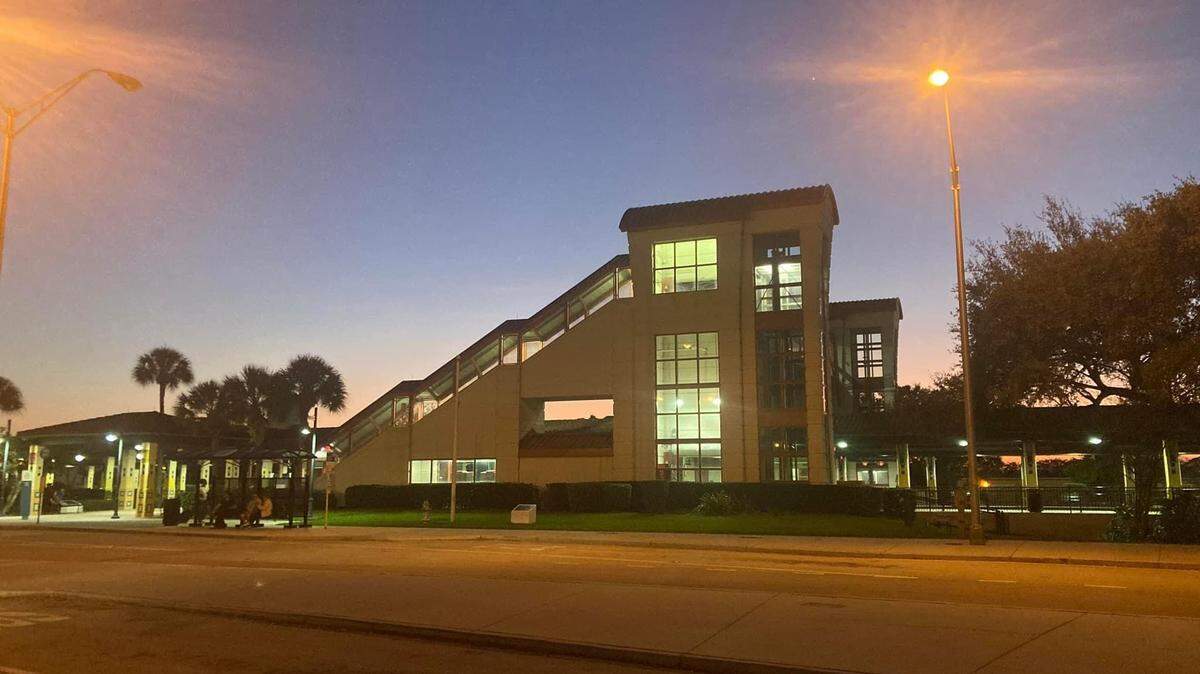 The Sheridan Street Tri-Rail station at twilight.