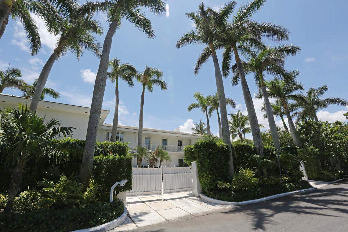 La casa de Jeffrey Epstein frente al mar en Palm Beach, en El Brillo Way.