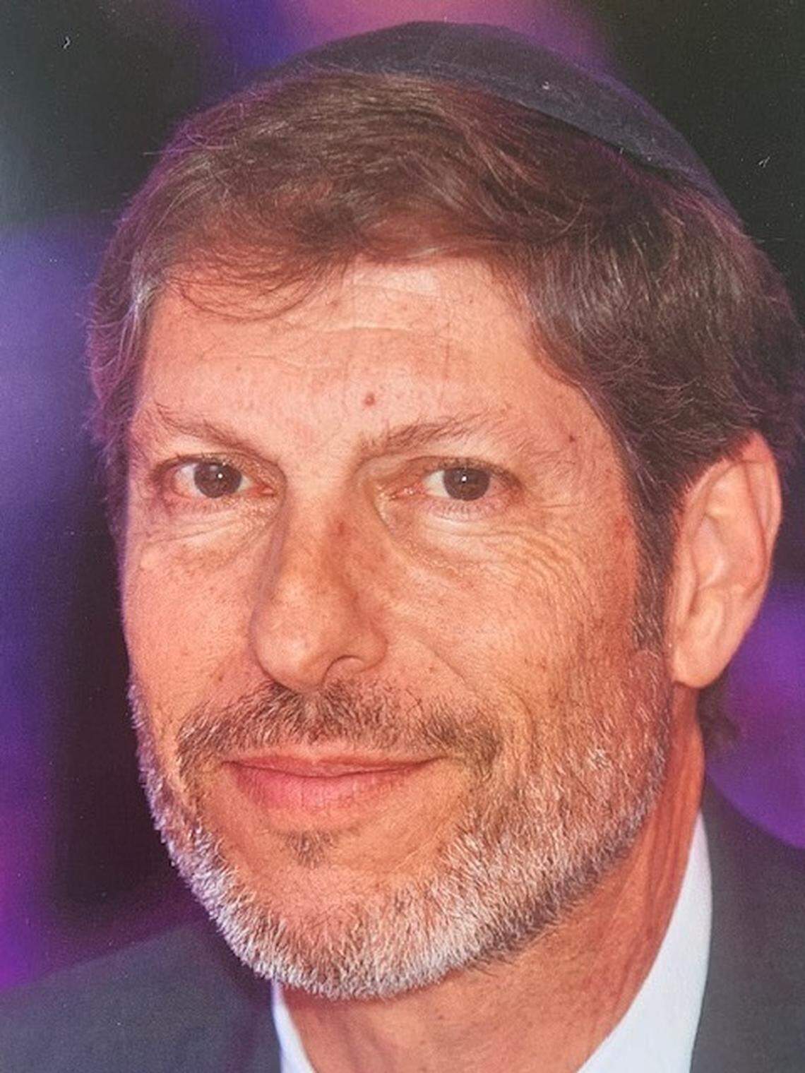 Martin Karp is a candidate for district 3 in Miami-Dade Schools.