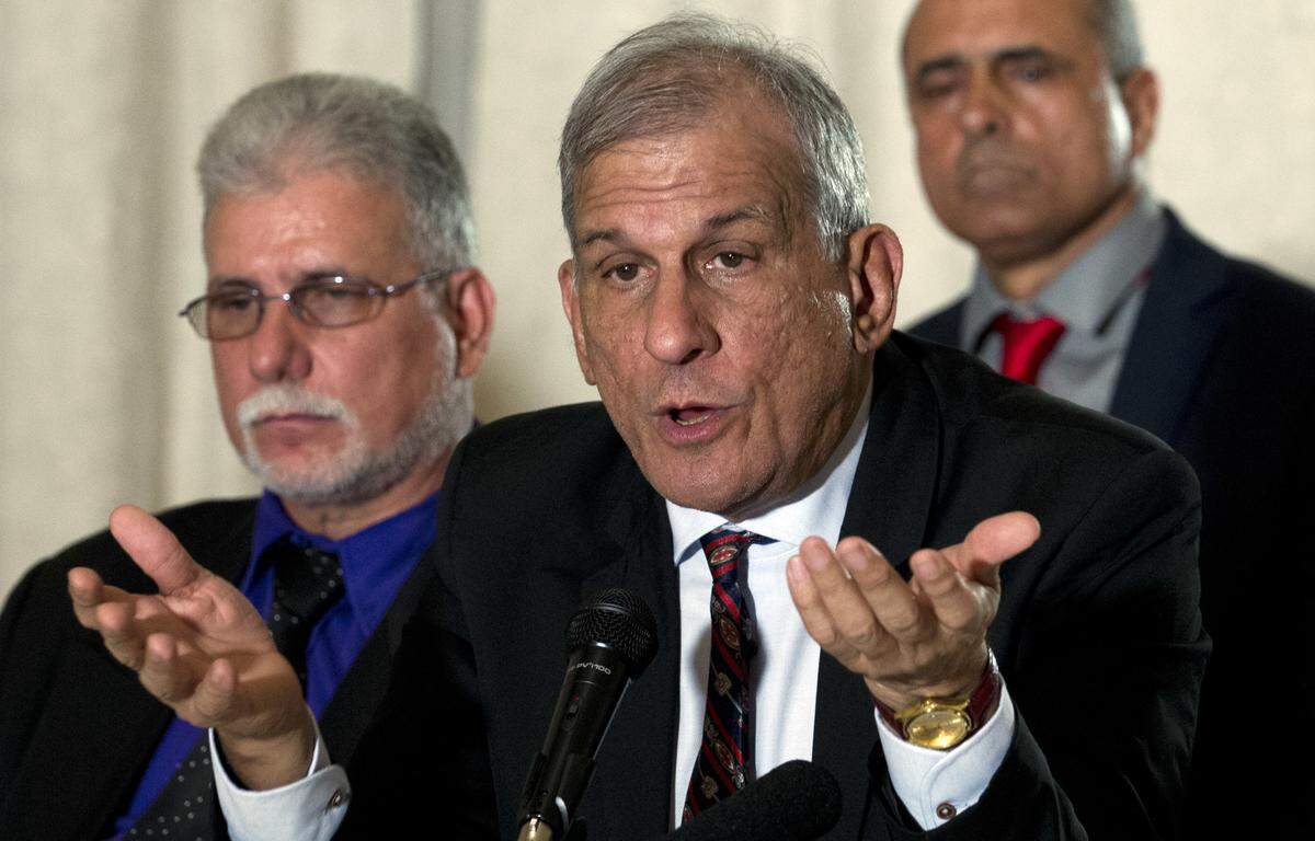Cuban delegation member senior researcher Mitchell Joseph Valdés Sosa discusses the mystery illnesses of diplomats in Cuba. He spoke at a news conference at the Cuban embassy in Washington.