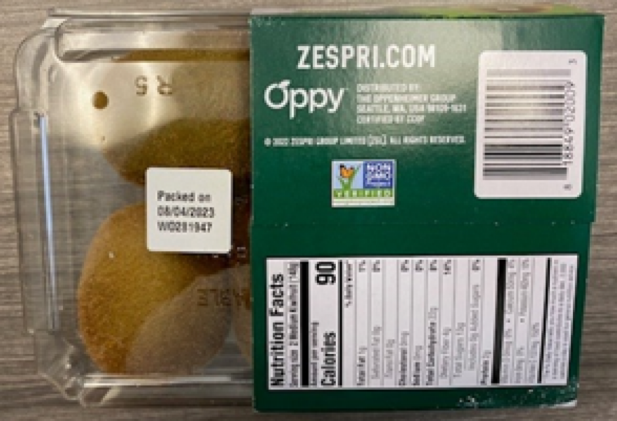 Zespri Organic Kiwis in a clamshell.