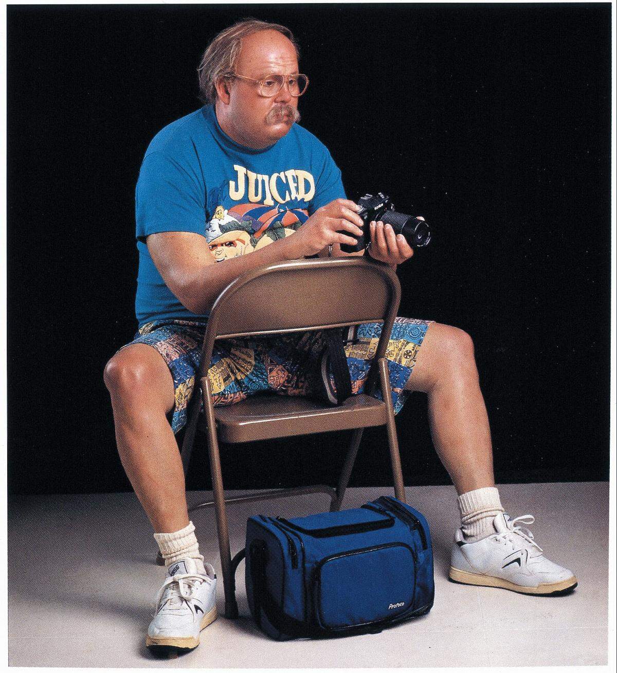 Duane Hanson’s “Man with Camera” in 1992.