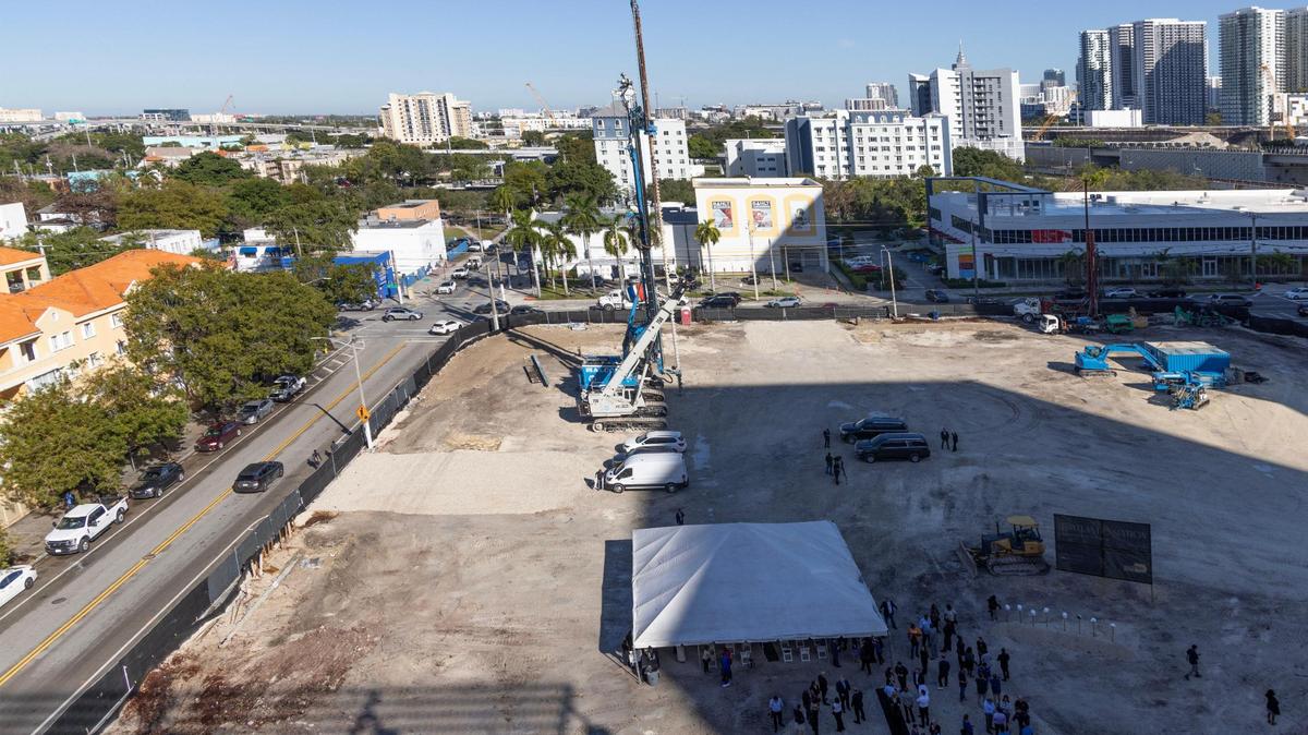 Construction started Monday on Atlantic Station, a 616-unit apartment complex with room for restaurants and stores in Miami’s historic Overtown neighborhood.