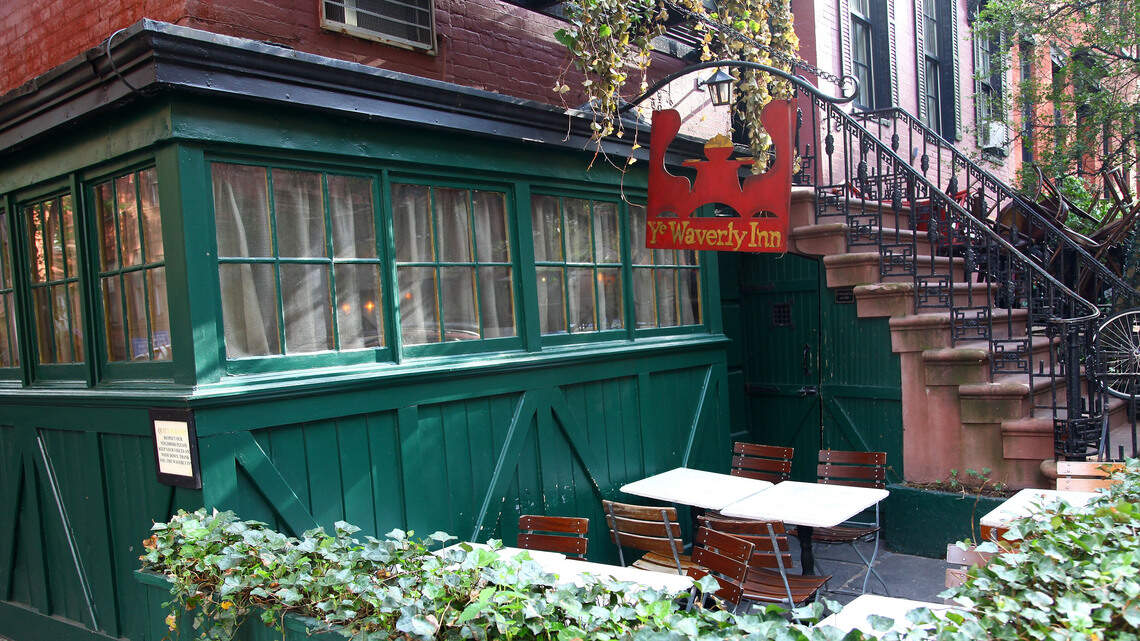 Where to Spot Celebrities in NYC: Deuxmoi Names the 10 Best Restaurants for Star Sightings