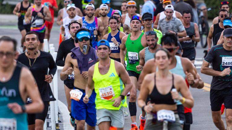 2026 Life Time Miami Marathon sold out with 18,500 runners, waitlist open