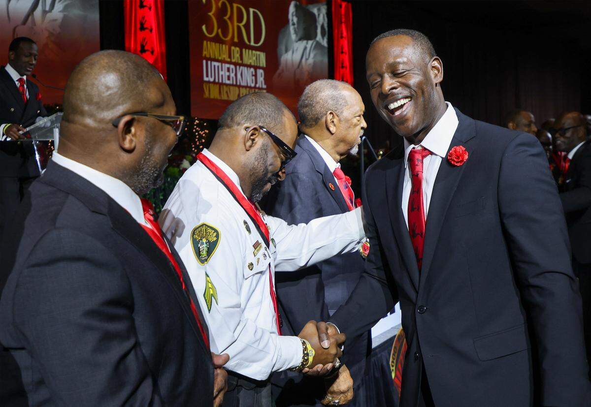 Broward County Public Schools Superintendent Dr. Howard Hepburn walks the line as he shakes the hands of fellow mentors after being inducted into the 5000 Role Models of Excellence Project.The 5000 Role Models held its 33rd Annual Dr. Martin Luther King, Jr. Annual Scholarship Breakfast with Keynote Speaker Bishop Neil C. Ellis, and the 2026 Headliners consisting of Lee “Freezy Prince” Prince, Tramar “Flo Rida” Lacel Dillard, Maurice “Trick Daddy” Samuel Young, and Khaled “ DJ Khaled” Mohammed Khaled, on Monday, January 19, 2026, at the Miami Beach Convention Center, in Miami Beach, Florida. 