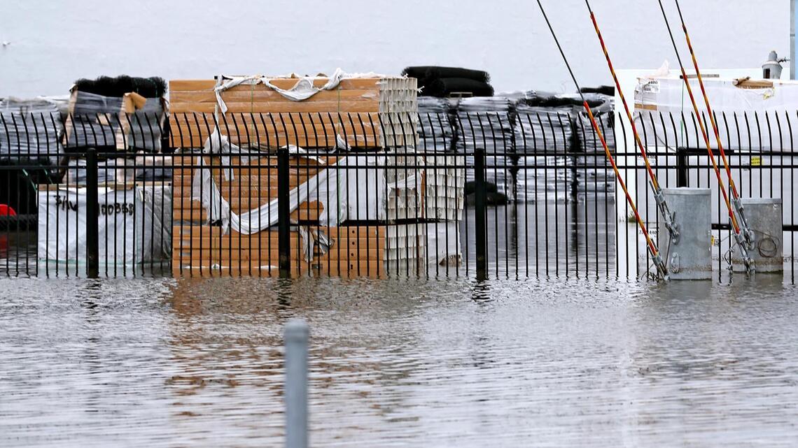 Miami-Dade flooding causes road closures, traffic light outages | Miami ...