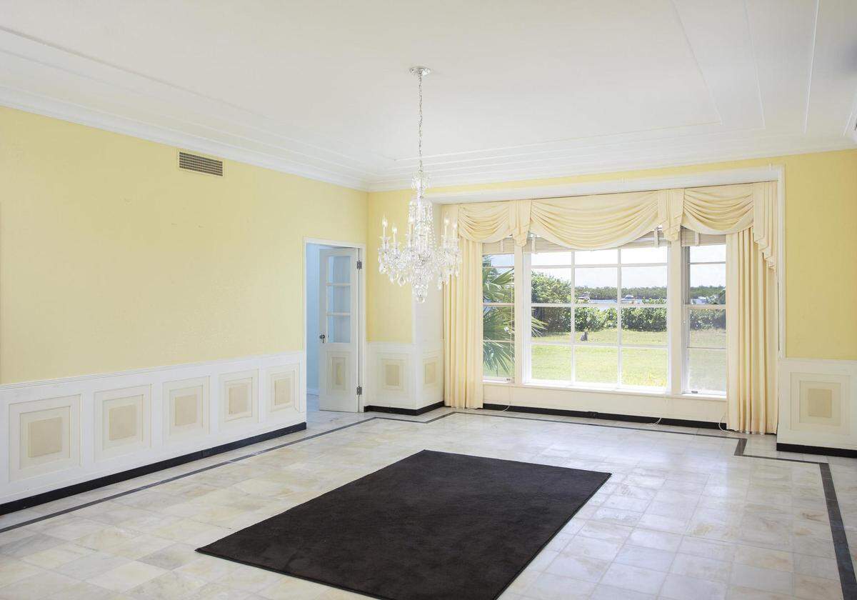 This is an interior shot of the estate in Key West.