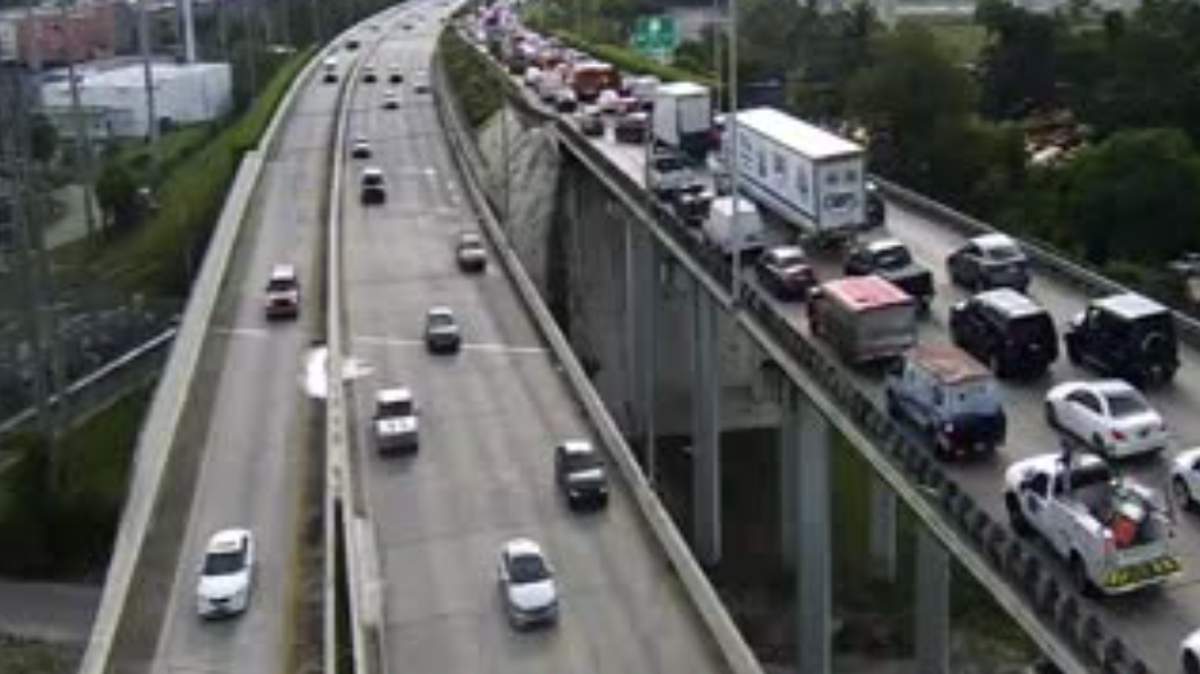 A car fire on the Airport Expressway has left traffic at a standstill during Monday’s morning rush hour in Miami-Dade County.