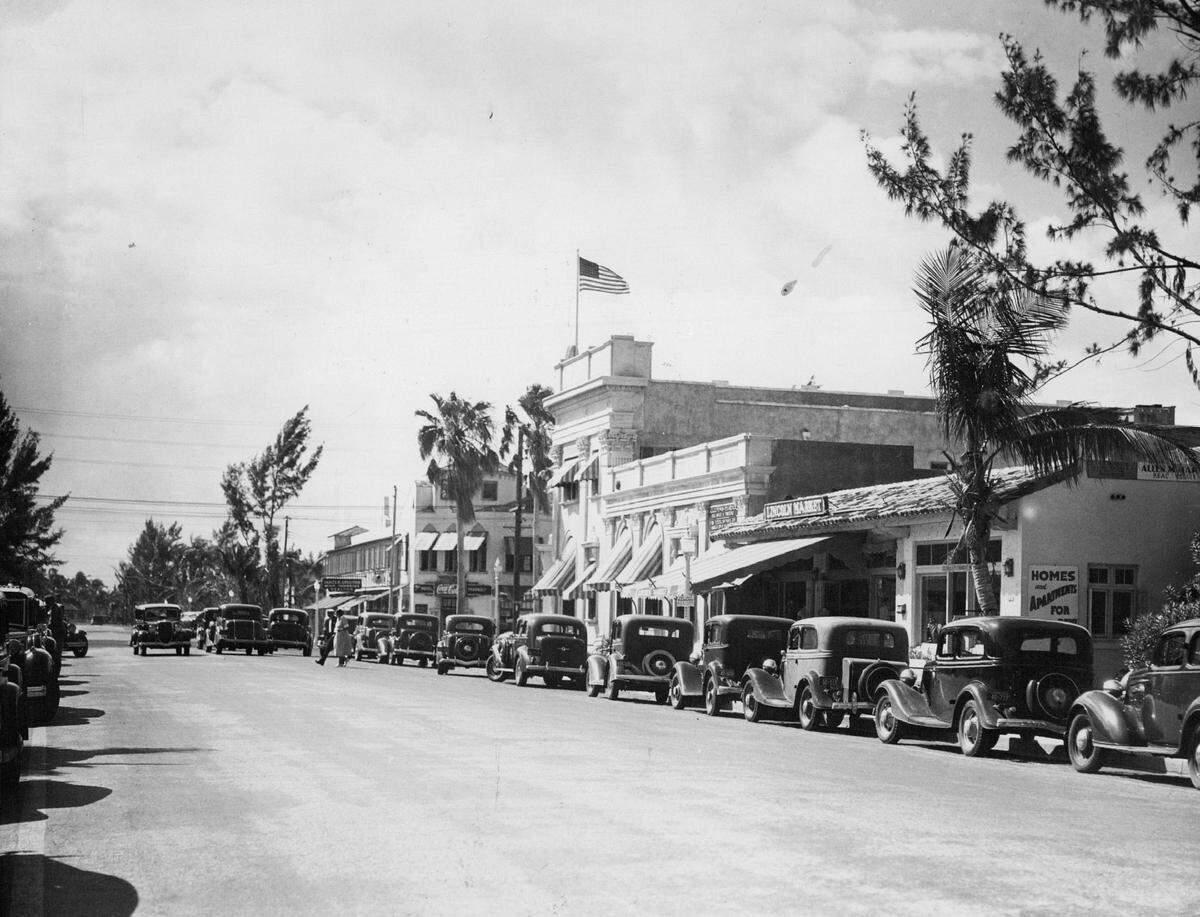 Lincoln Road in the 1940s.