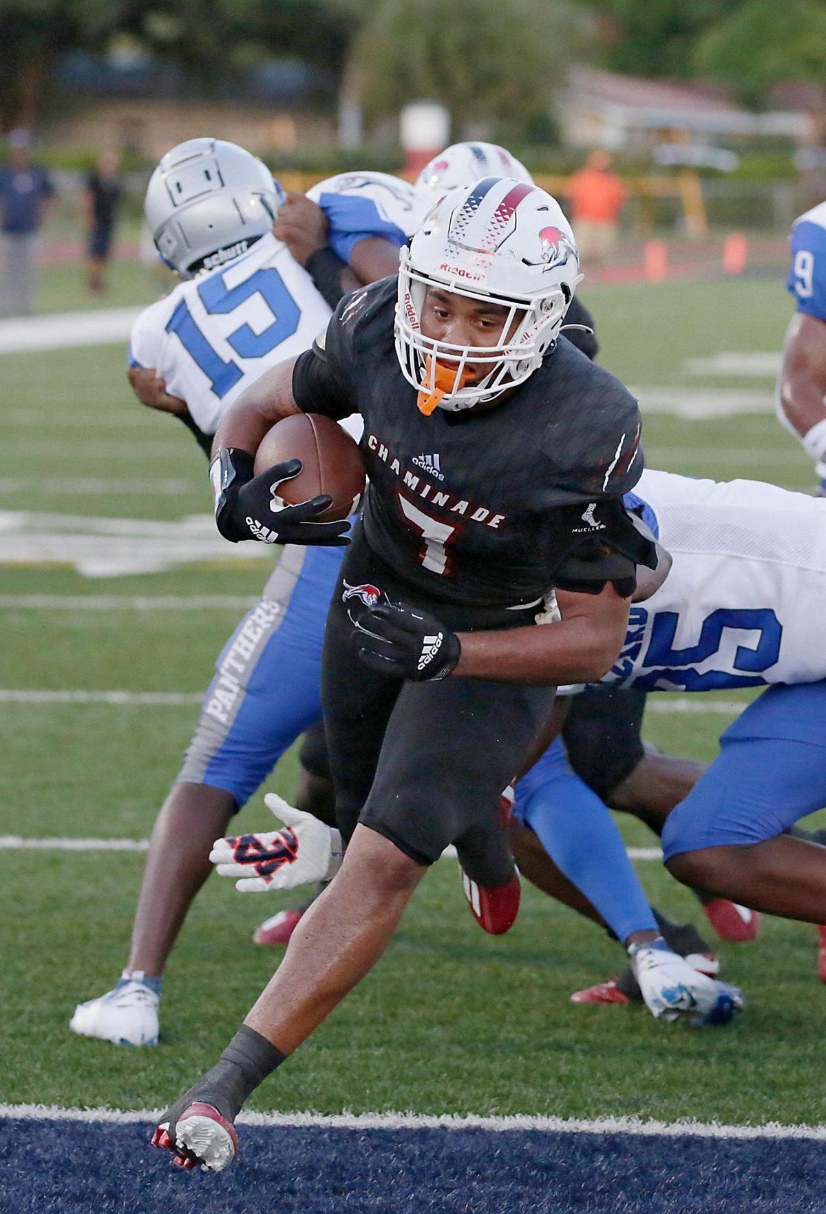 Chaminade-Madonna Lions running back Davion Gause (7) scores a touchdown against Dillard Panthers during football game on Friday, September 2, 2022 at Chaminade-Madonna HS in Hollywood. Andrew Uloza / for Miami Herald