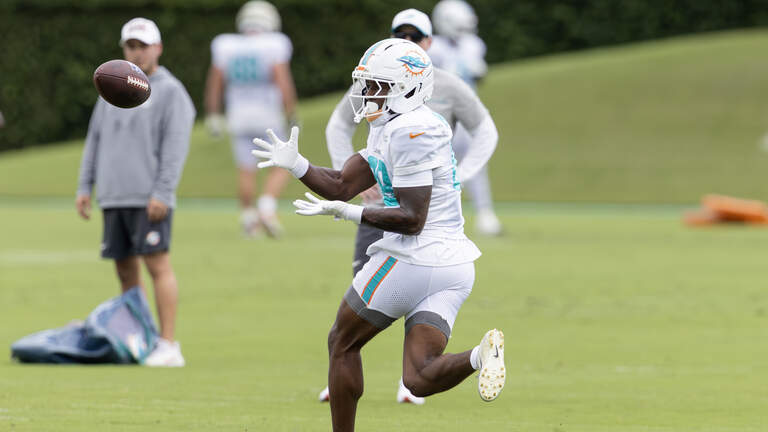 Dolphins Stock Report (Day 4): Offense produced four deep receptions
