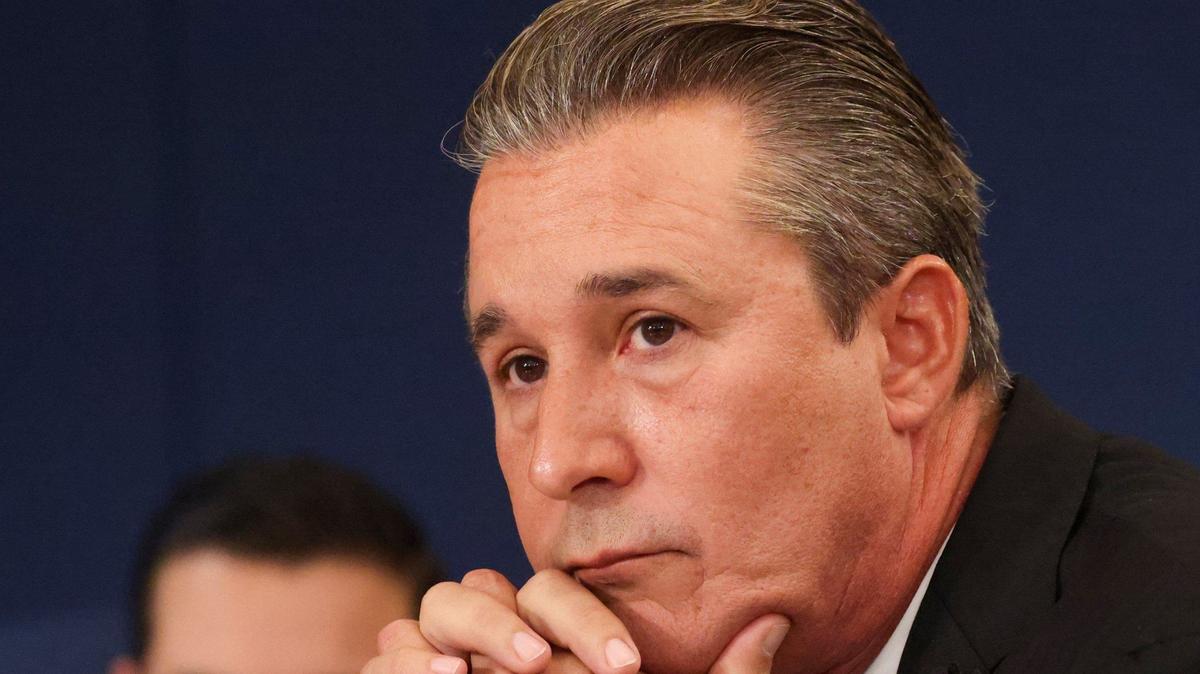 El comisionado del Condado Miami-Dade René García