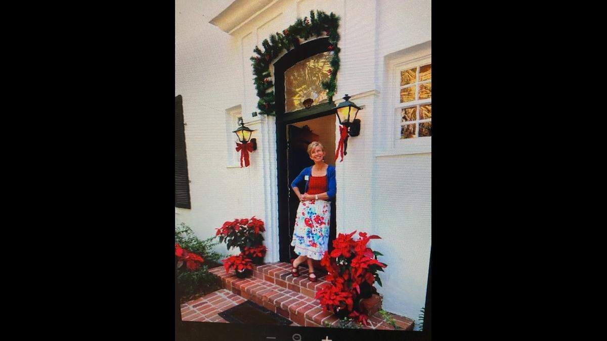 Villager Joanne Meagher at a Dutch Village home during the 2022 Holiday House Tour.