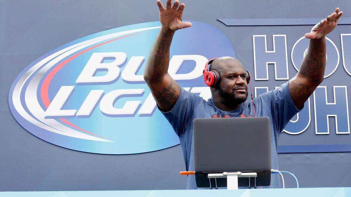 PHOENIX, AZ - JANUARY 31: Shaq performs at Bud Light House of Whatever, which featured three days of parties, concerts and activities leading up to Super Bowl XLIX. (Photo by Cindy Ord/Getty Images for Bud Light)