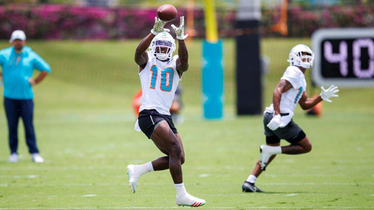 AFC East preview: Does Tyreek Hill give the Dolphins the division’s best pass-catchers?