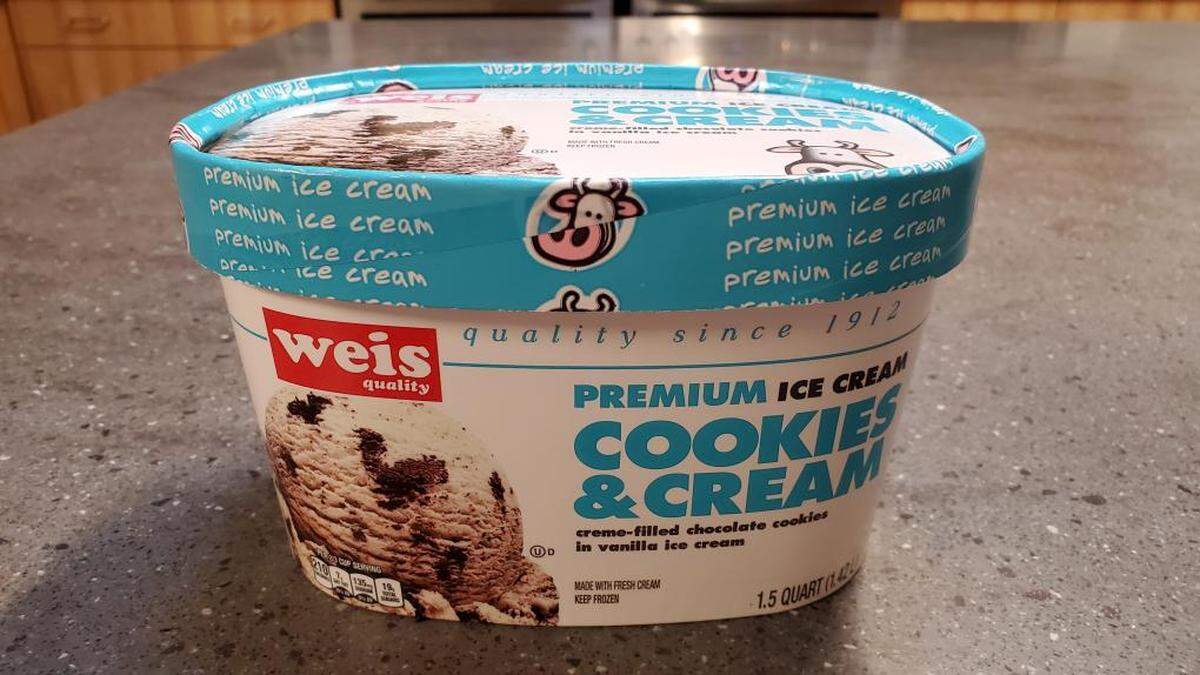 Weis Quality Cookies and Cream Ice Cream