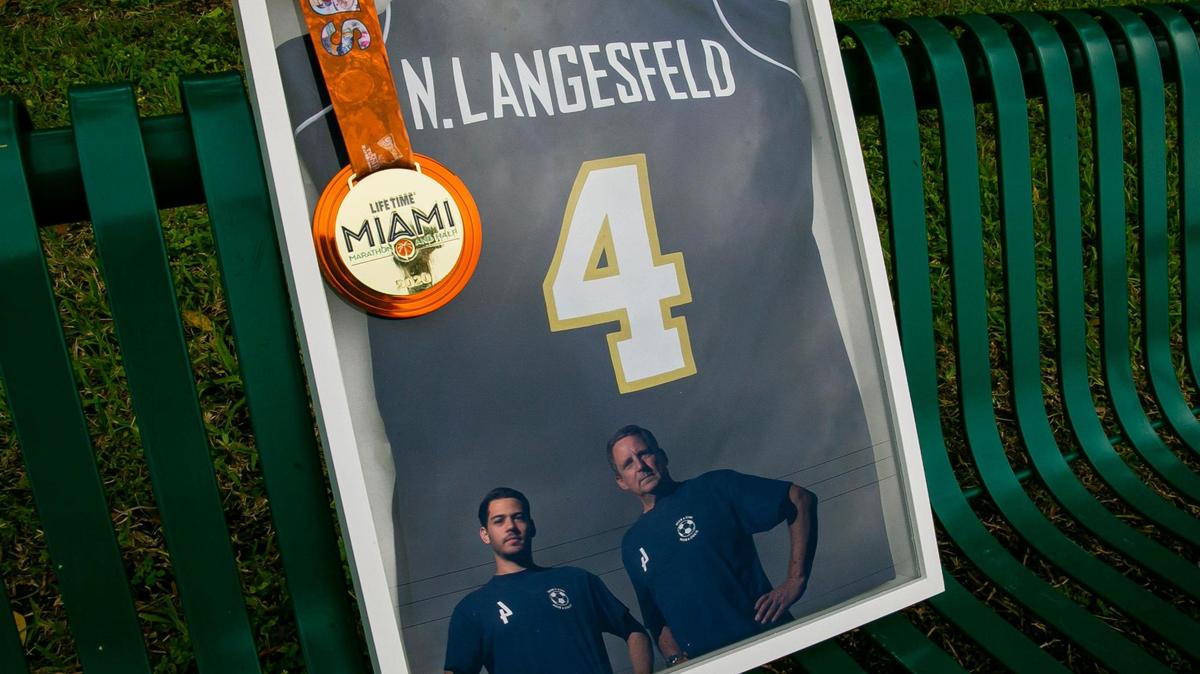 Vibrant runner died at Surfside. Her father, brother will run Miami Marathon in her honor.