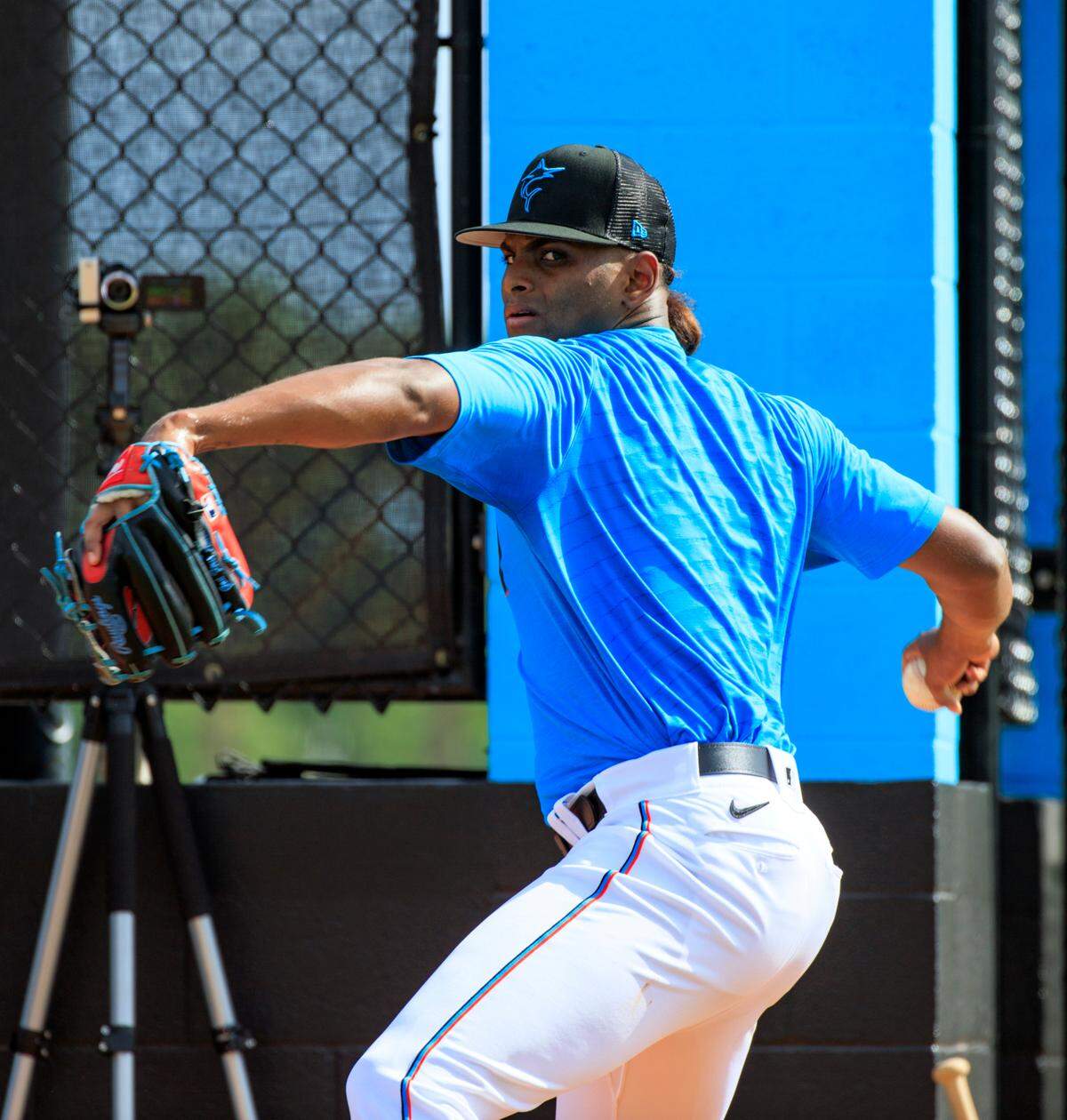 Miami Marlins pitcher Edward Cabrera throws during their spring training workout at Roger Dean Stadium on Wednesday, March 16, 2022 in Jupiter, FL.