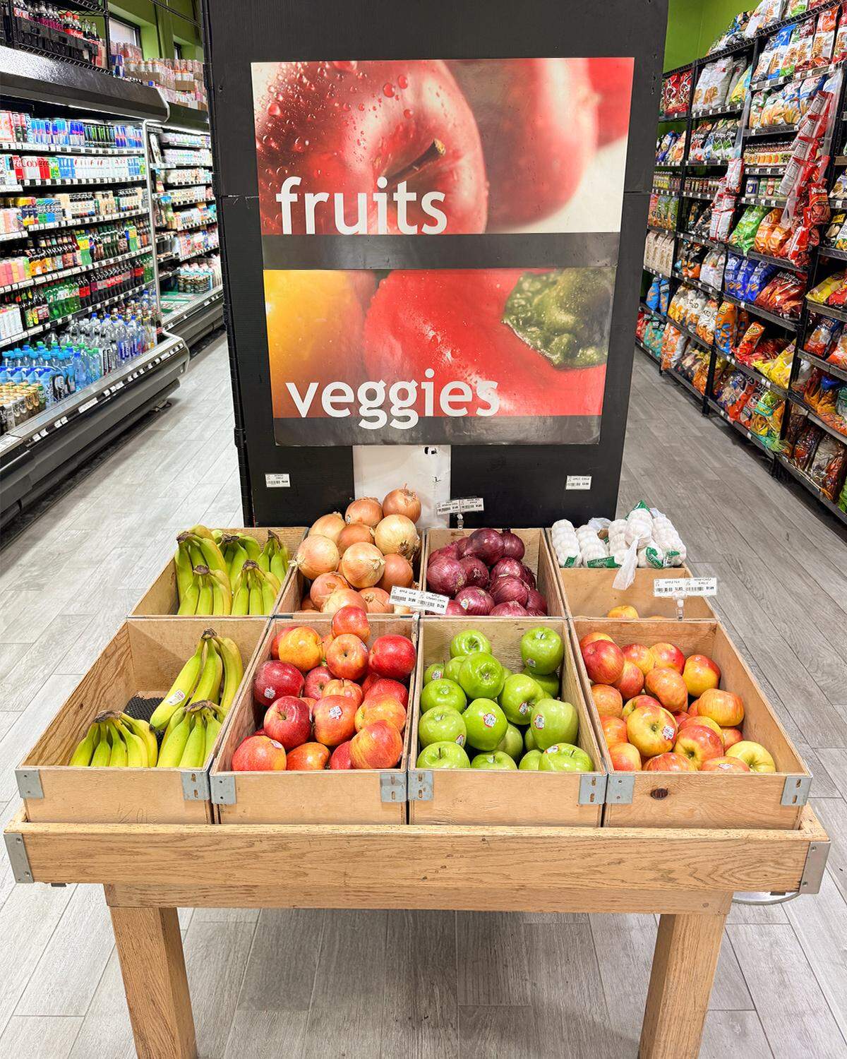 A fruits and veggies display at a Go Grocer. The Chicago hybrid grocery-convenience store is coming to the Fort Lauderdale area in 2025.