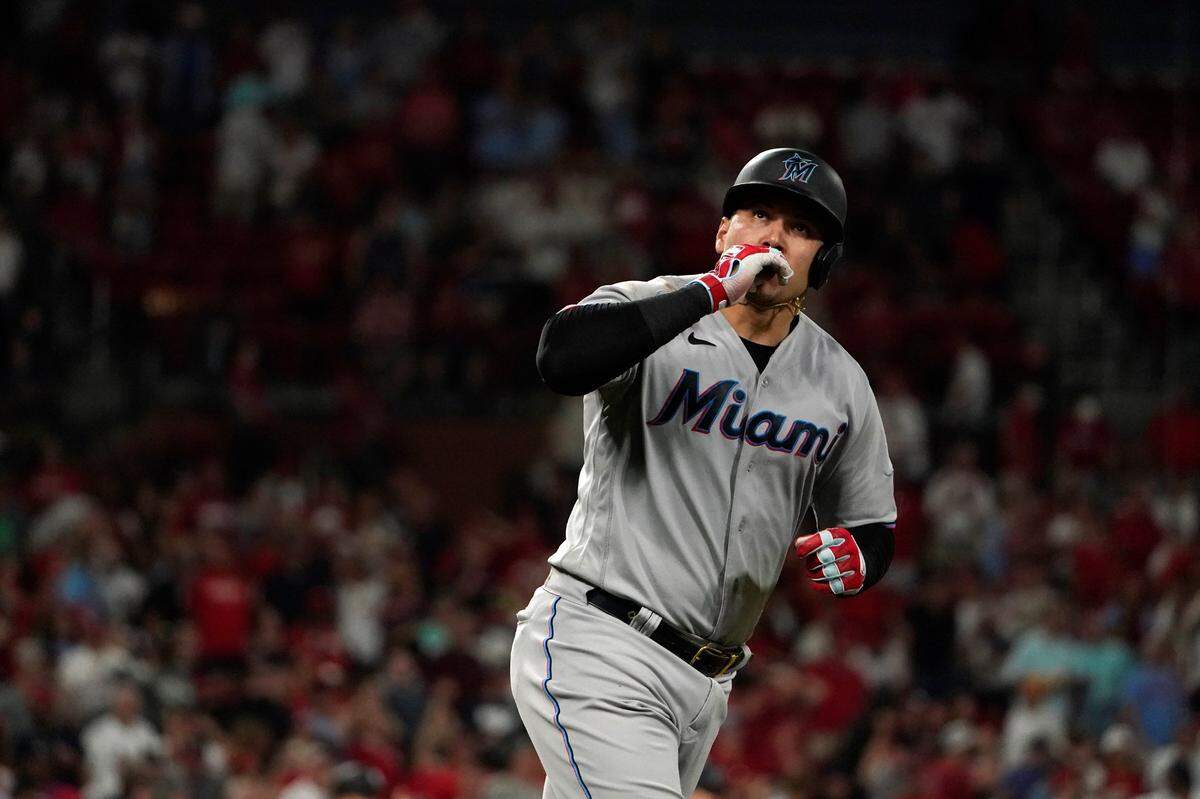 Miami Marlins’ Avisail Garcia celebrates as he rounds the bases after hitting a two-run home run during the ninth inning of a baseball game against the St. Louis Cardinals Wednesday, June 29, 2022, in St. Louis. (AP Photo/Jeff Roberson)
