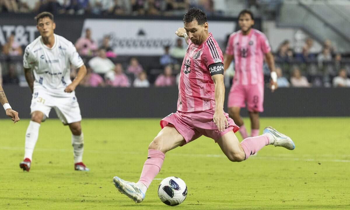 Inter Miami forward Lionel Messi (10) scores a goal against Atlético San Luis in the first half of their Leagues Cup 2026 soccer match at Nu Stadium on Wednesday, Aug. 5, 2026, in Miami, Fla.