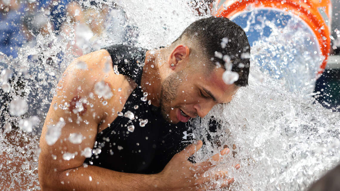 Marlins rally to walk off Dodgers and take season series against World Series champs