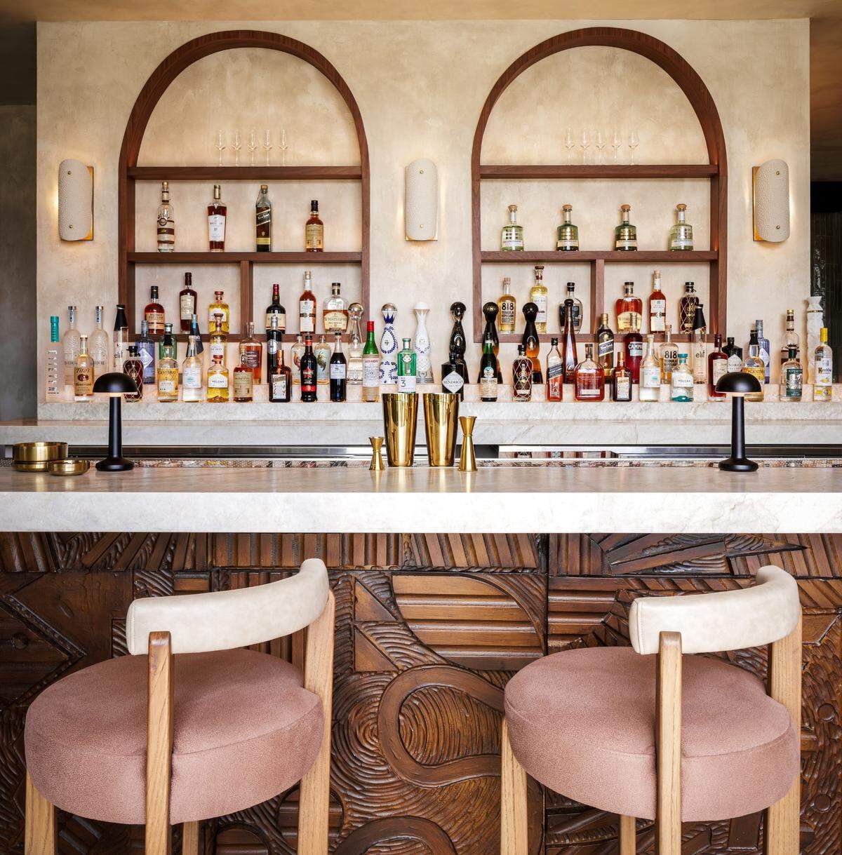 A bar at Casa Neos.