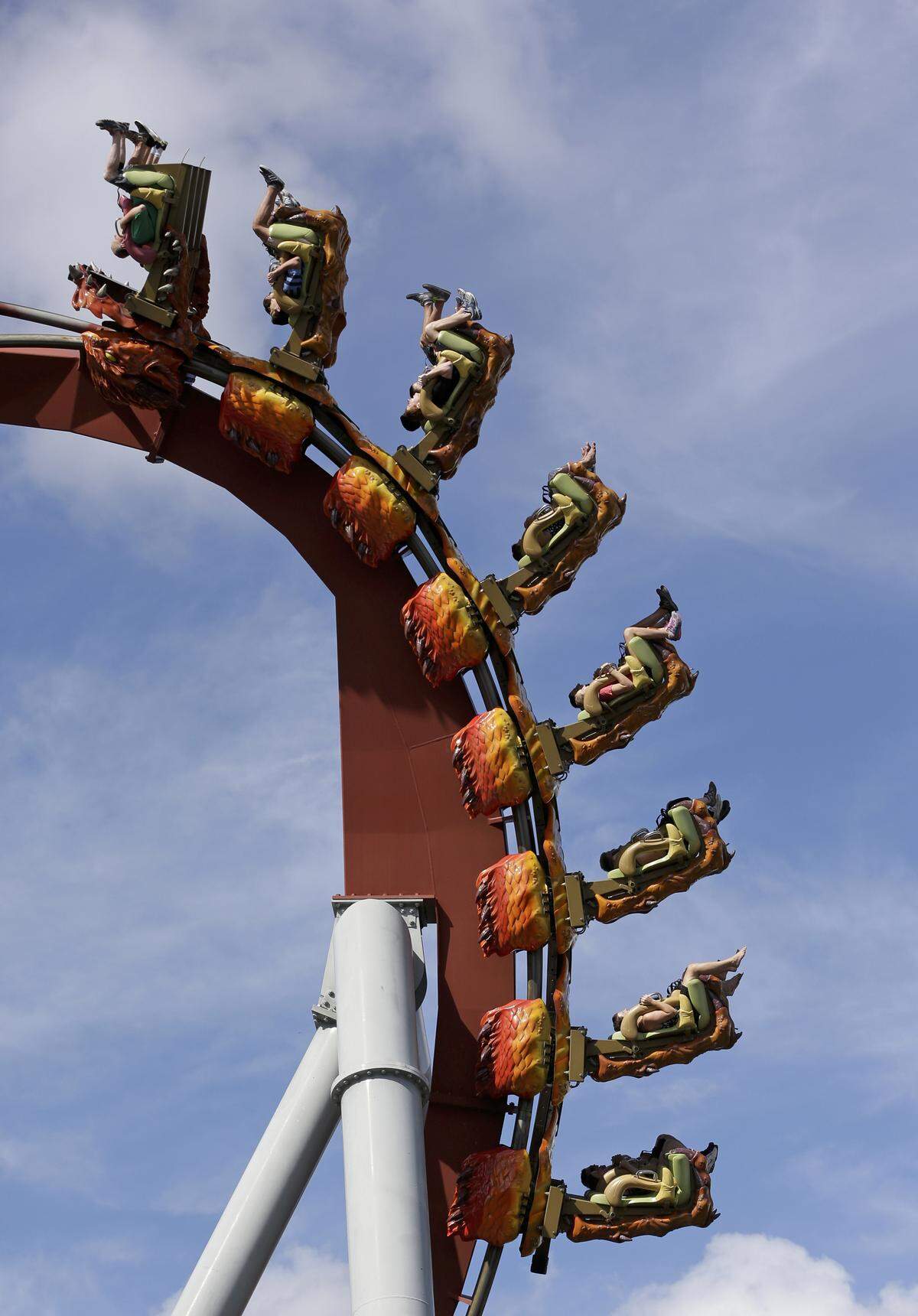 The Dragon Challenge roller coaster has been demolished, but a new coaster is being built in its place at the Wizarding World of Harry Potter at Universal’s Islands of Adventure.