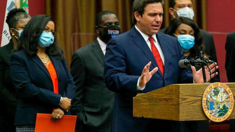 El COVID arrasa en la Florida, pero ni el gobernador ni la gente se lo toma en serio | Opinión