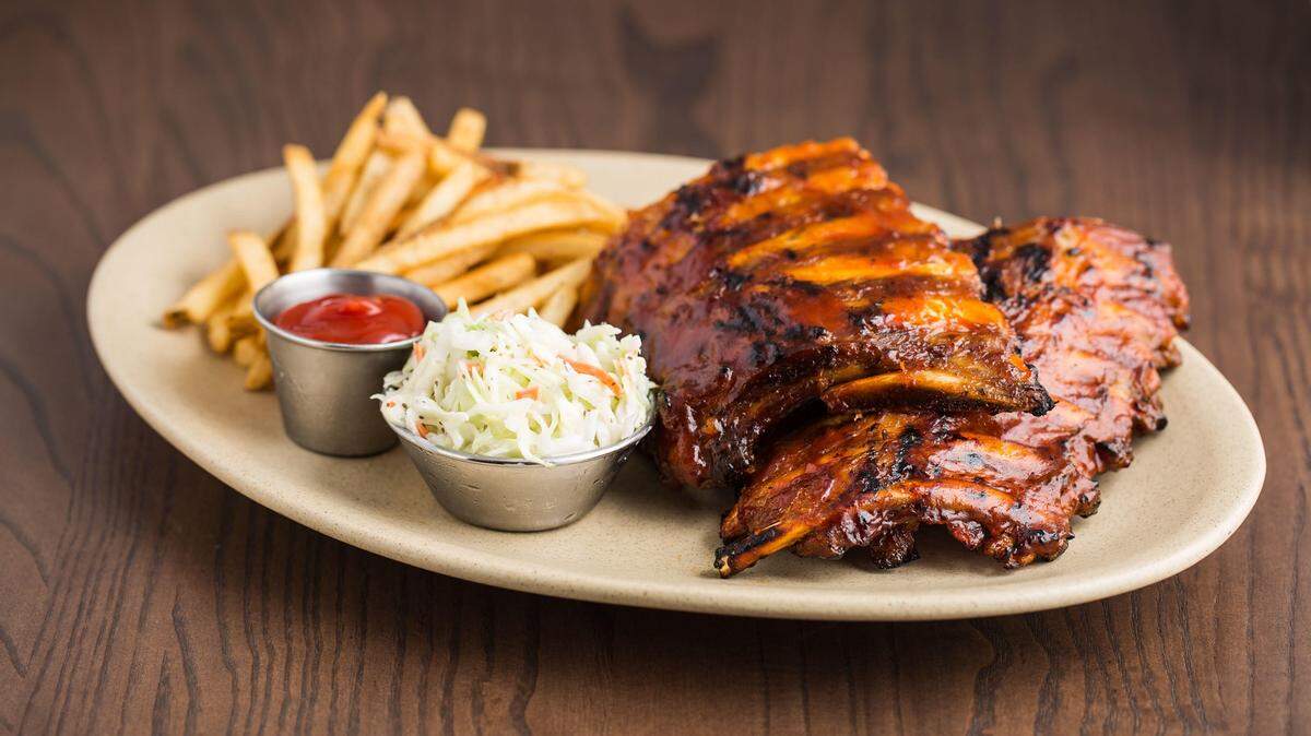 Tony Roma’s was famous for its ribs. / Photo by Tony Roma’s